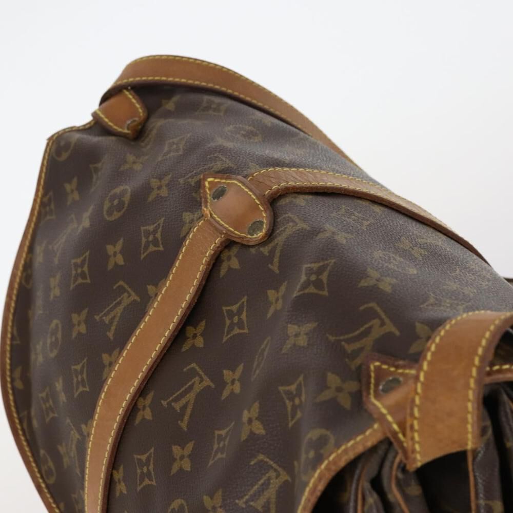Louis Vuitton Saumur