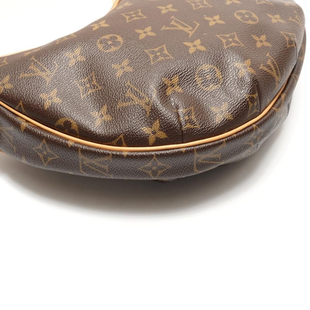 Louis Vuitton Croissant