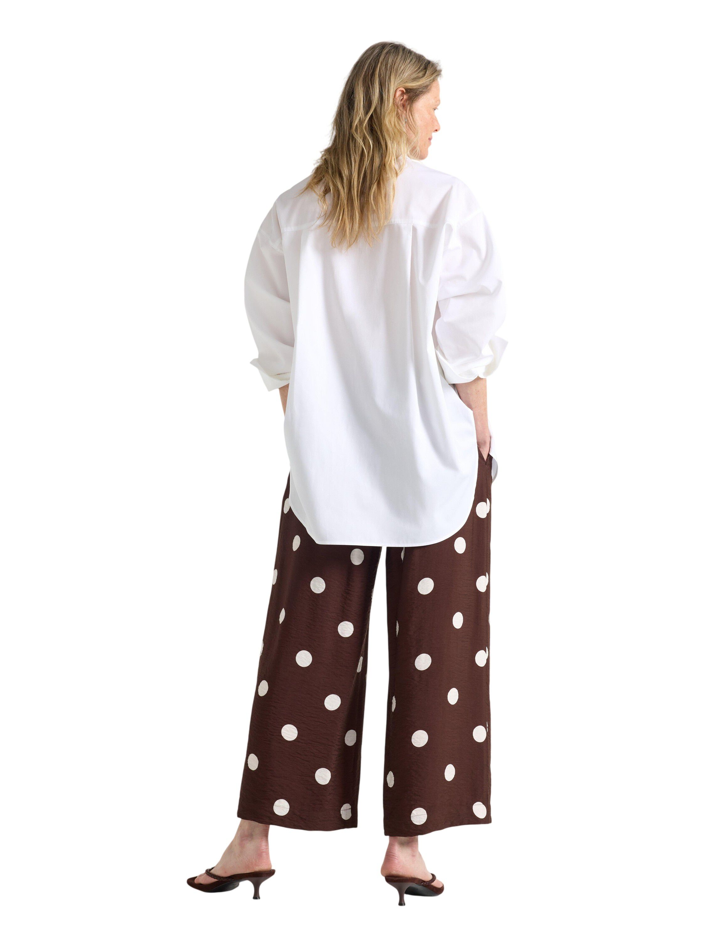 Cropped woven trousers in a wide si