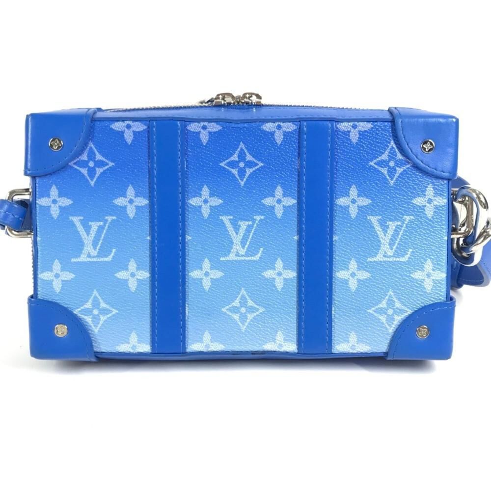 Louis Vuitton Clutch