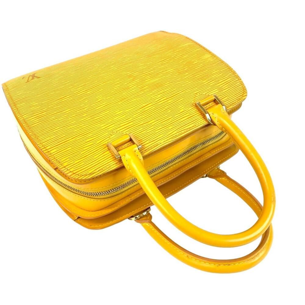 Louis Vuitton Pont Neuf