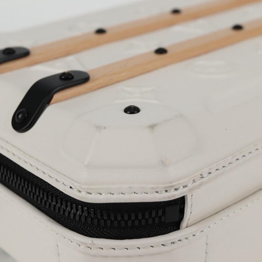 Louis Vuitton Shoulder Bags