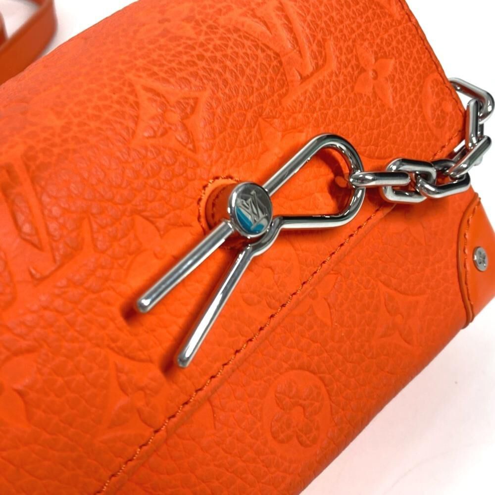 Louis Vuitton Shoulder Bags