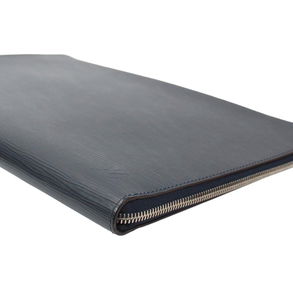 Louis Vuitton Clutch