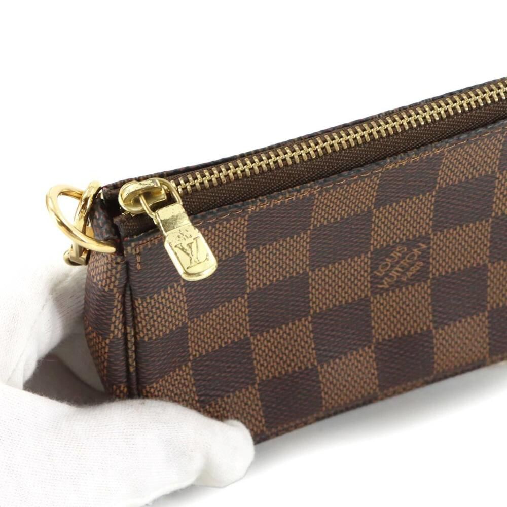 Louis Vuitton Pochette Accessoires