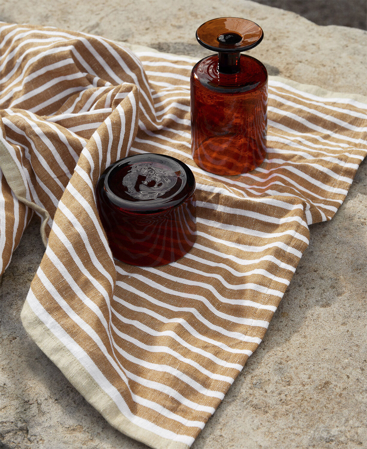 Hale Tea Towel - Golden Brown/Silver Fern