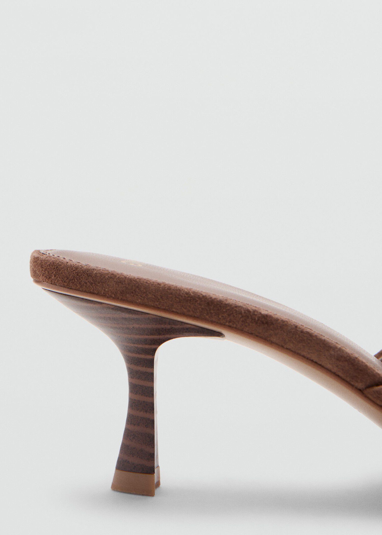 Suede kitten heel sandal