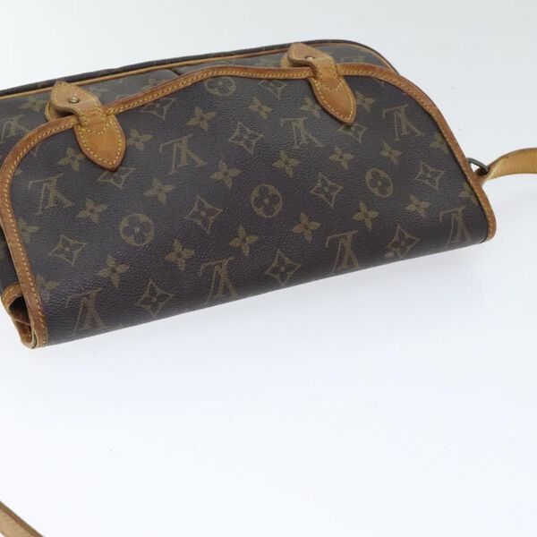 Louis Vuitton Shoulder Bags