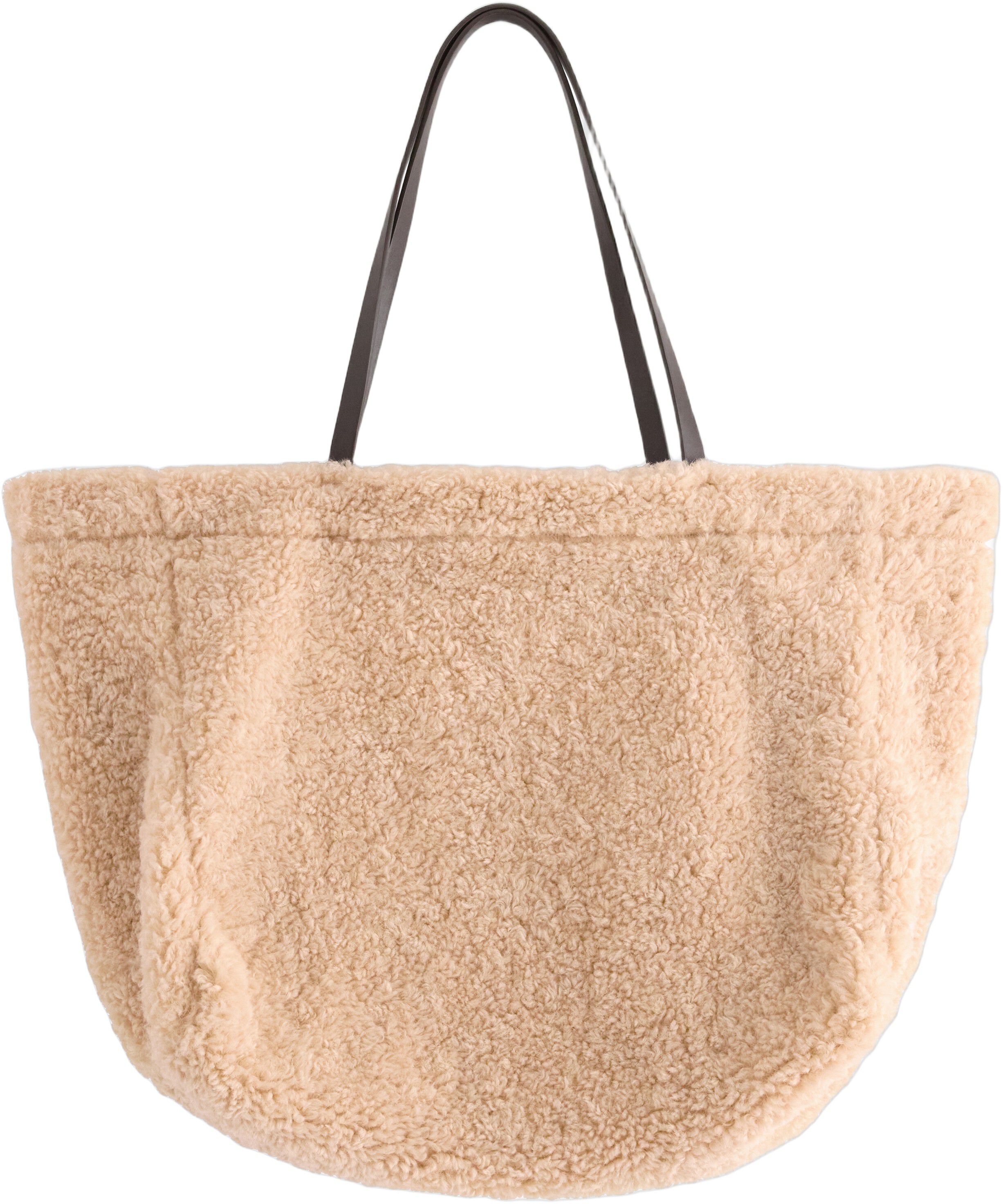 Stor veske i fuskepels med skulders