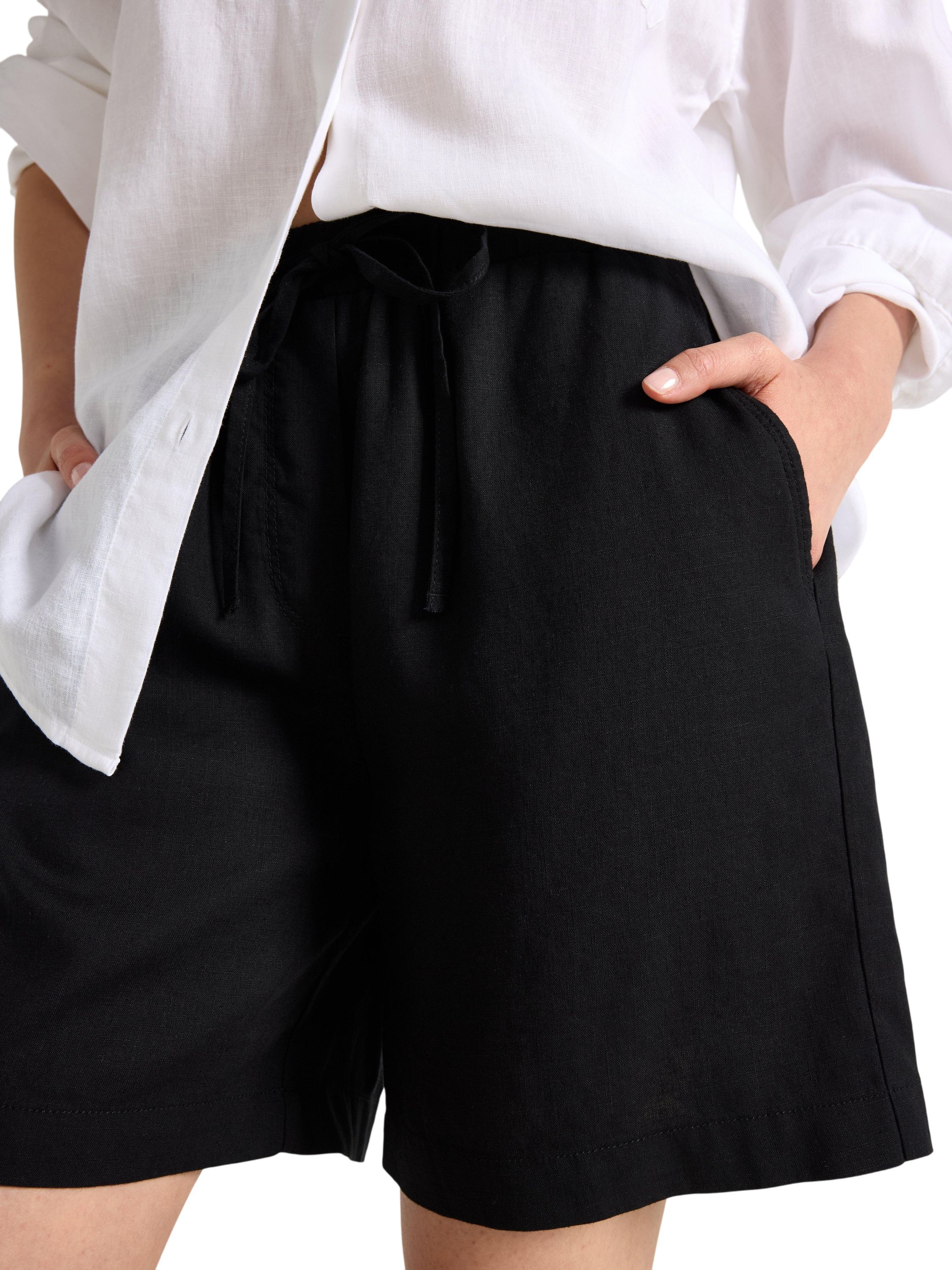 Shorts in linen blend with a regula