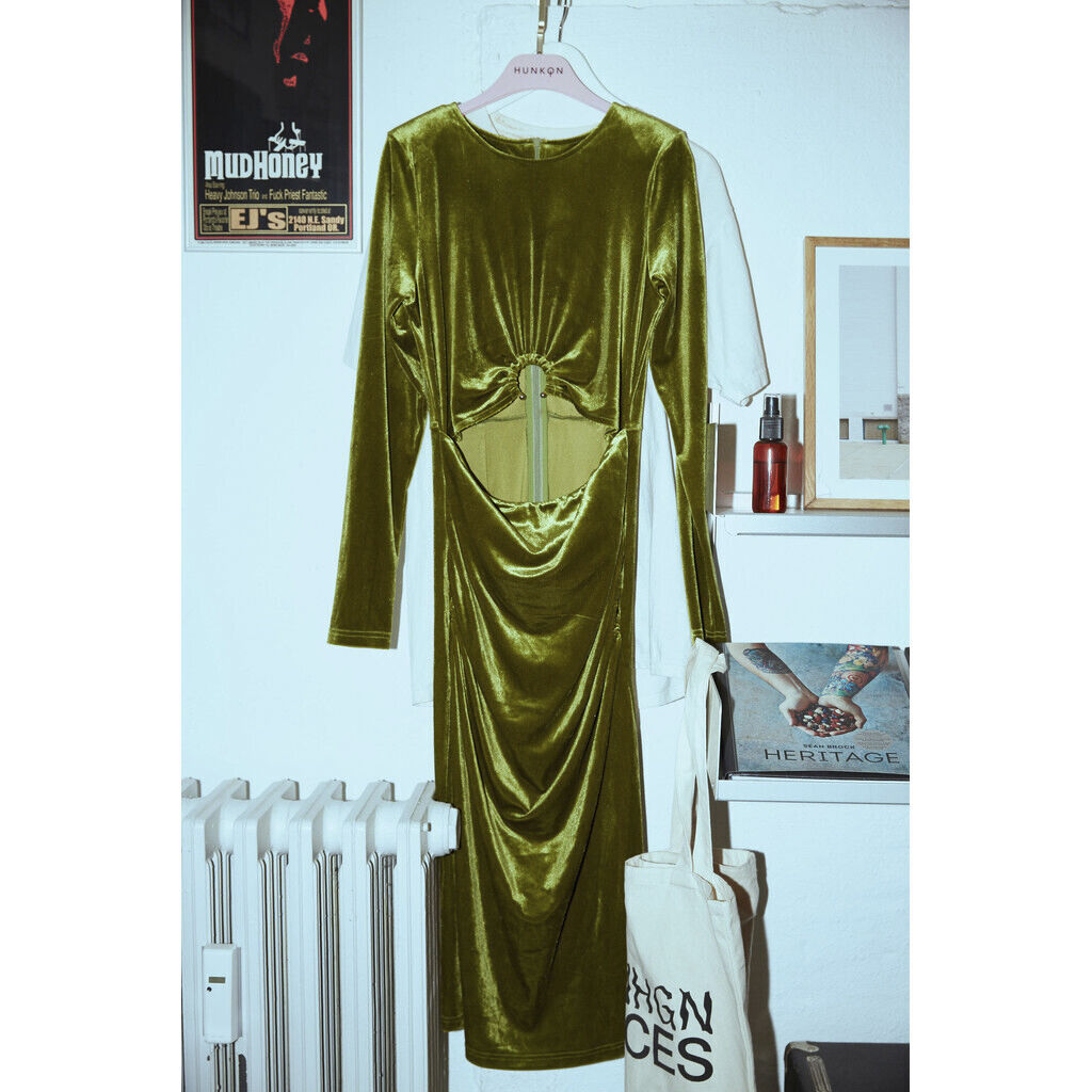 Saga velour dress