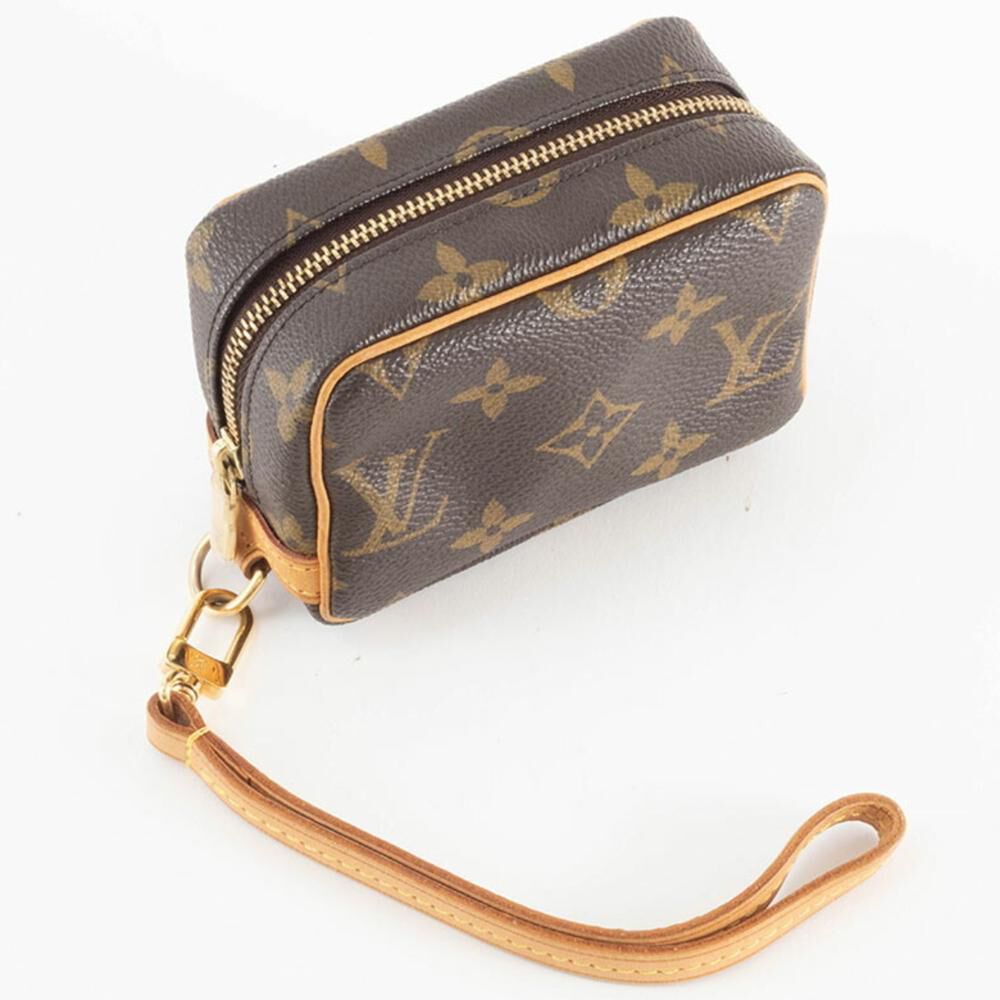 Louis Vuitton Clutch
