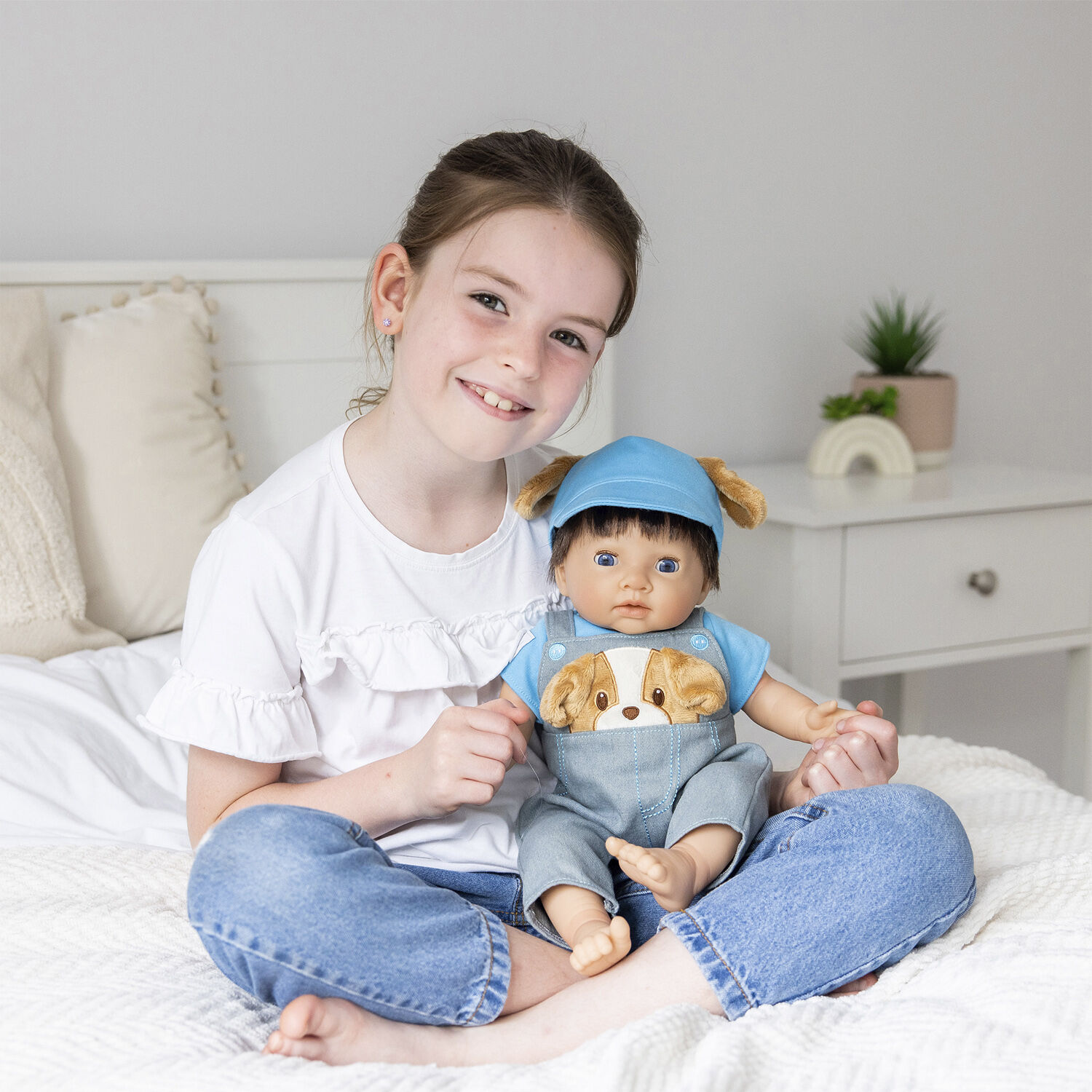 TINY TREASURES. Little Pa