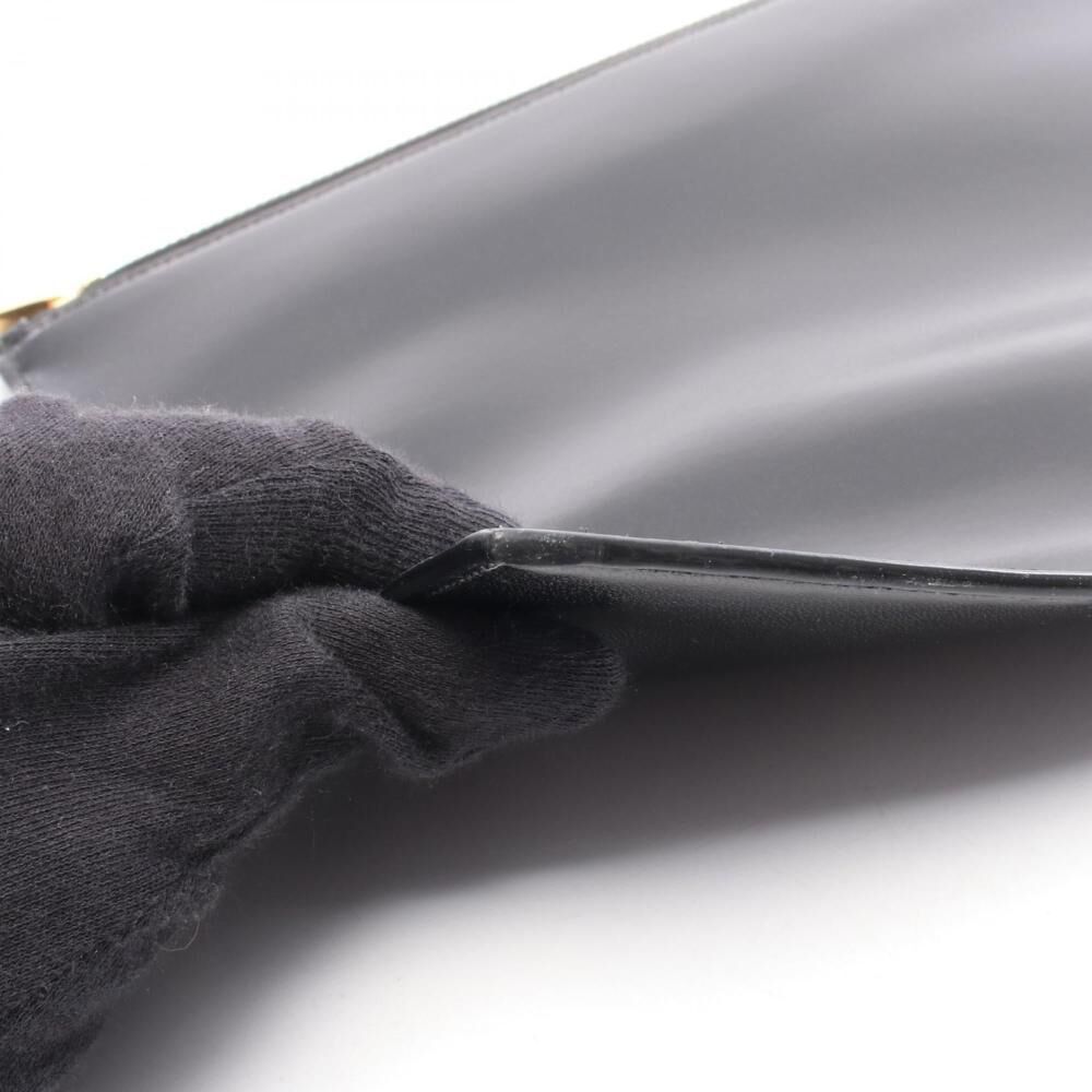 Yves Saint Laurent Clutch