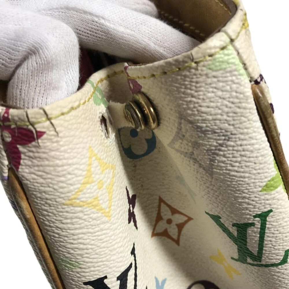Louis Vuitton Shoulder Bags