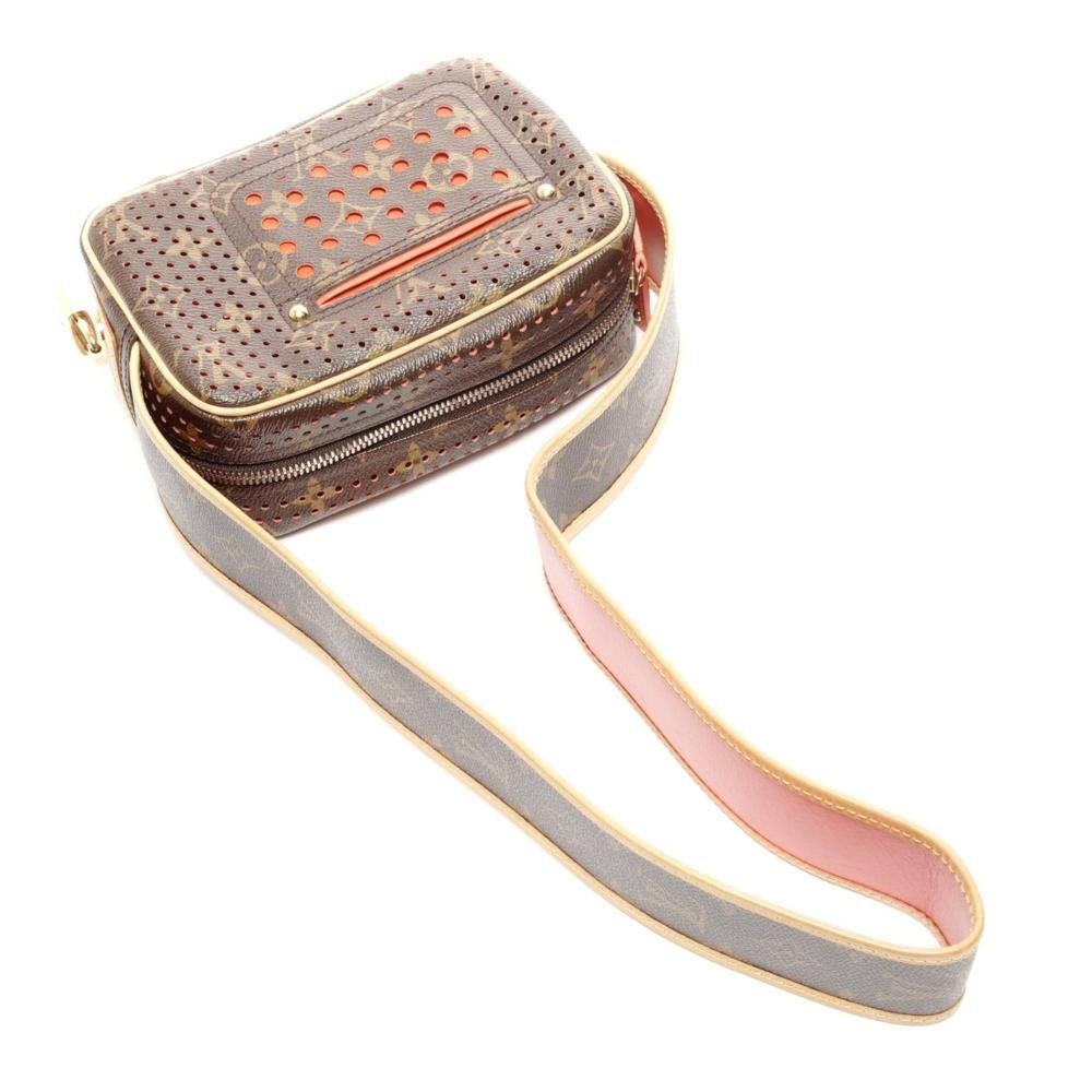 Louis Vuitton Shoulder Bags