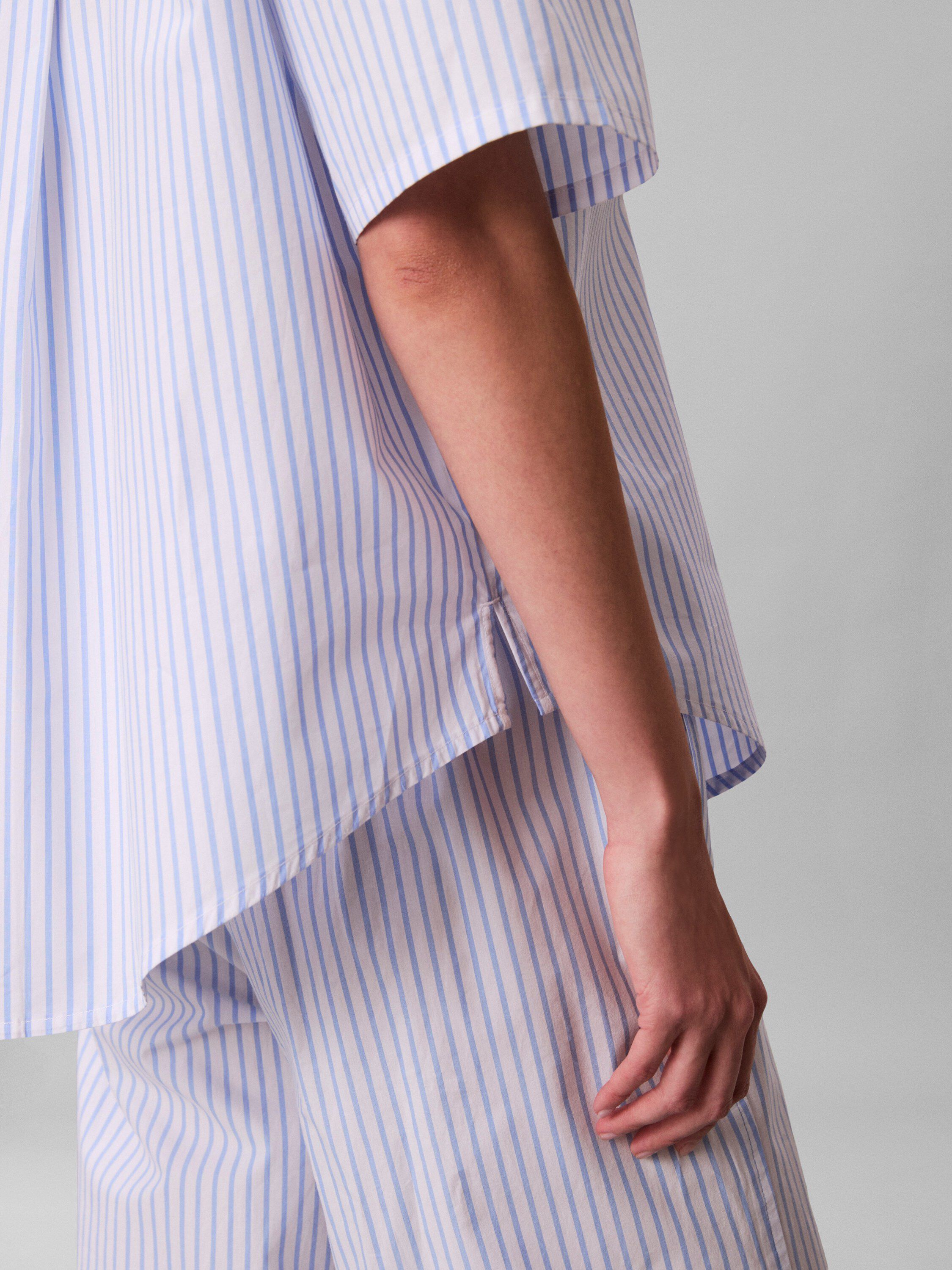 RELAXED POPLIN SS SHIRT