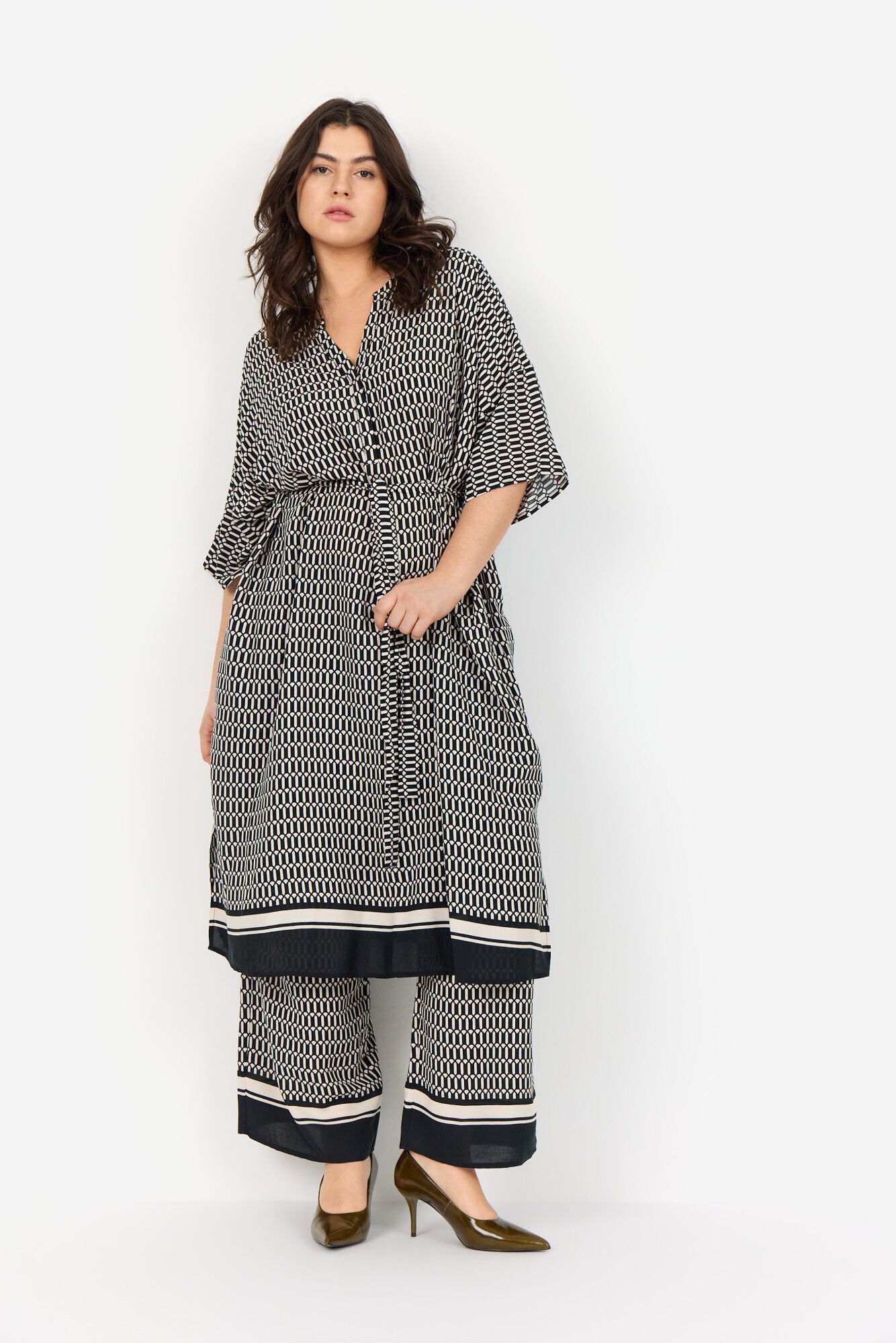 Curvy WA-NORA 4 Kjole Sort