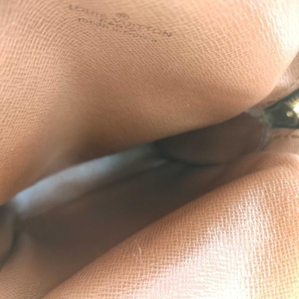 Louis Vuitton Shoulder Bags