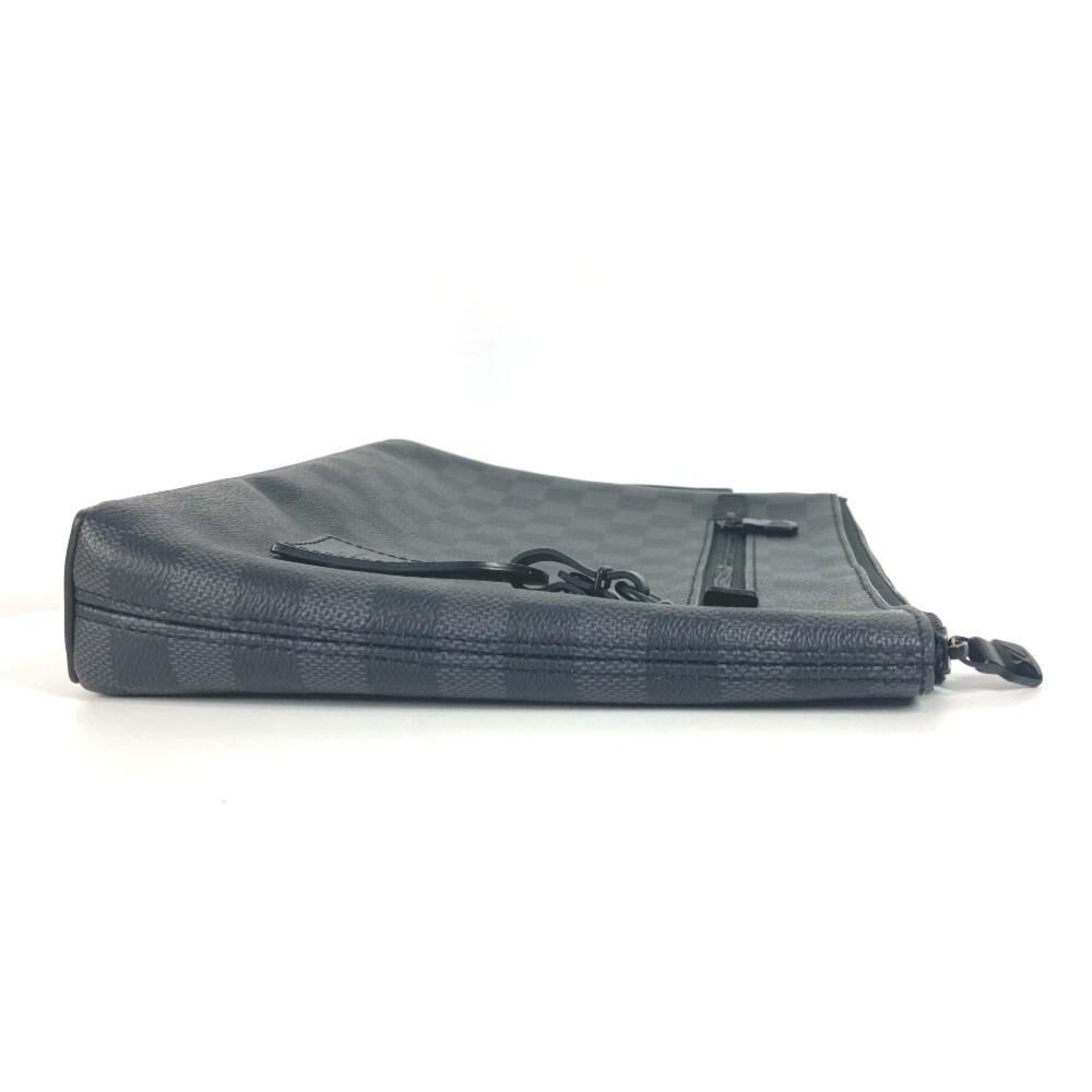 Louis Vuitton Clutch