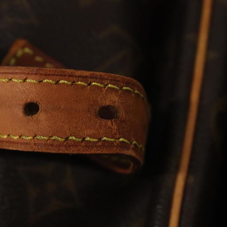 Louis Vuitton Saumur