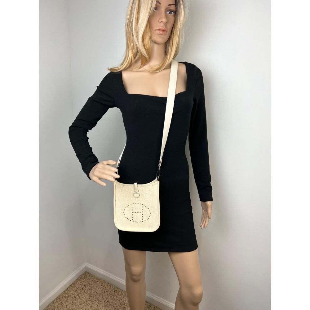 Herm&Atilde;&uml;s Evelyne