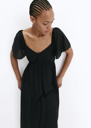 Textured dress with ruched detail