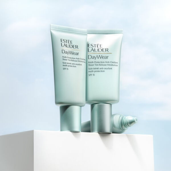DayWear Sheer Tint Moisturizer SPF 15