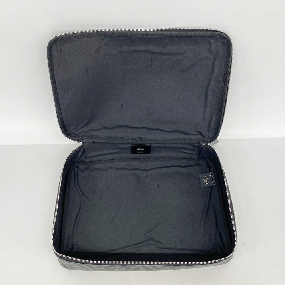Fendi Pouch