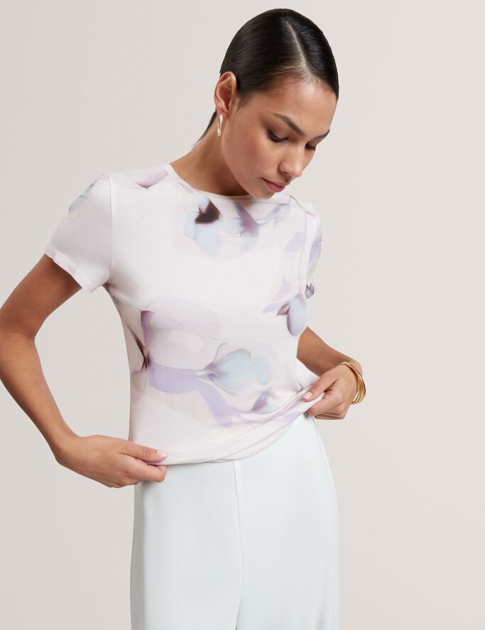 VELLEY Printed Fitted Tee