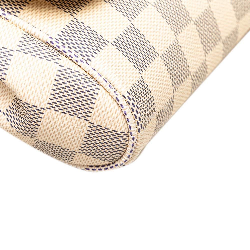 Louis Vuitton Favorite