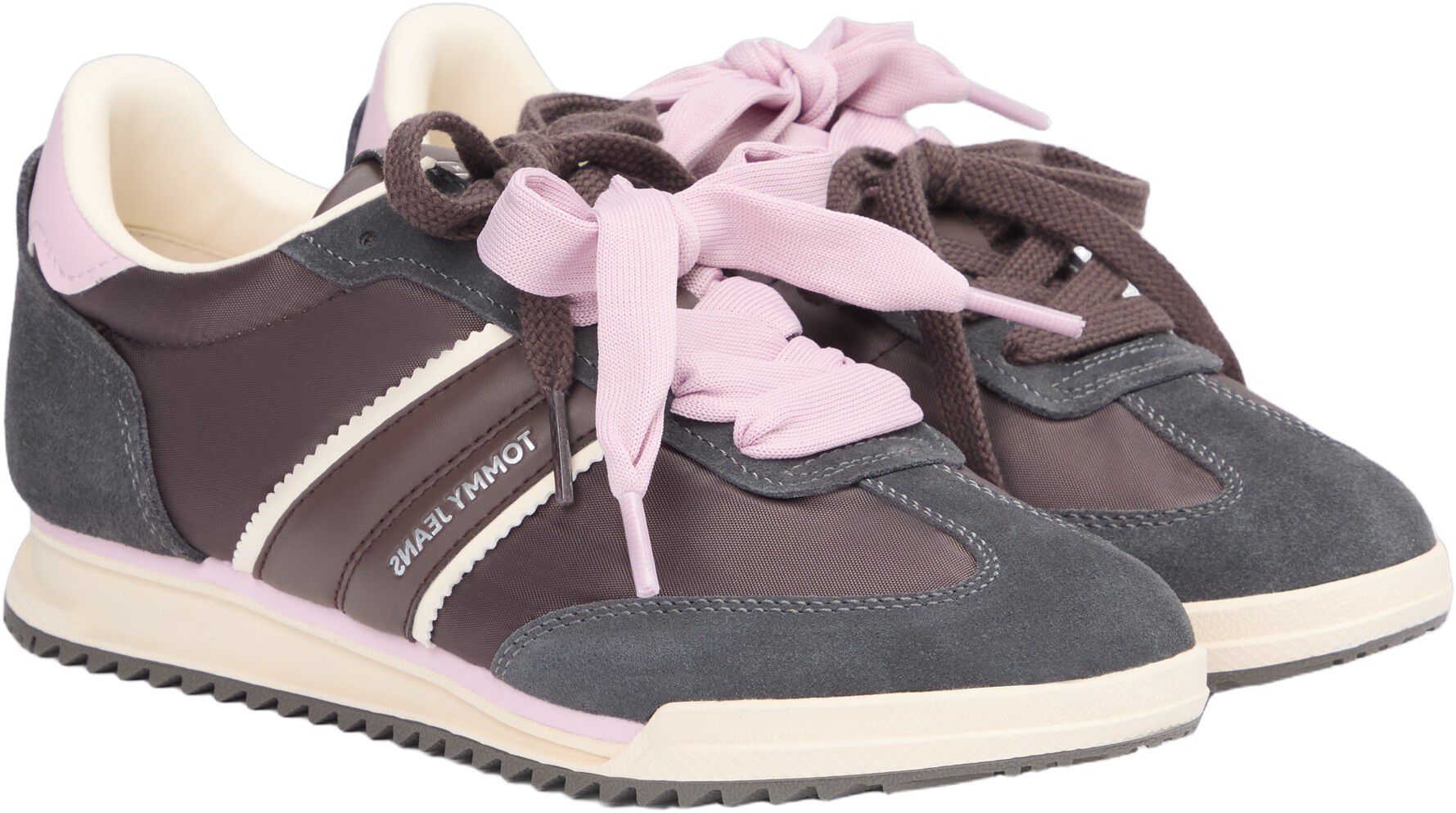 Low Profile Serrated Trainers