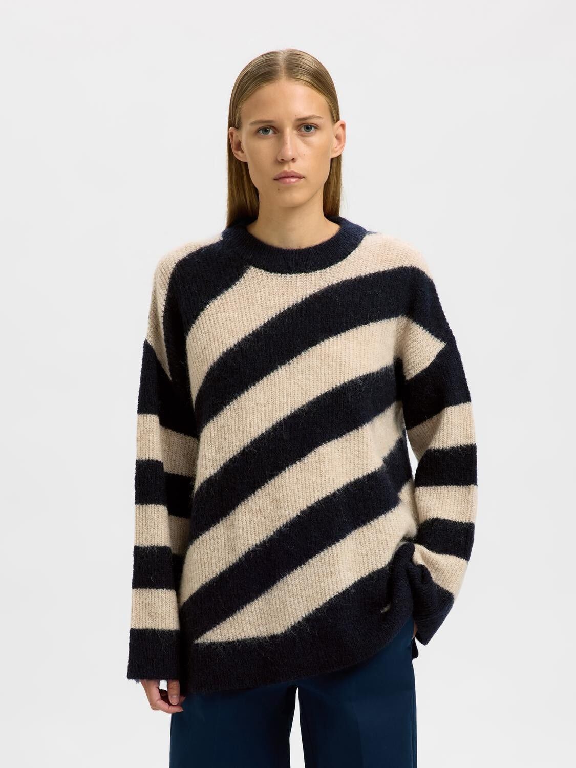 SLFALMINA OVERSIZE LS KNIT O-NECK