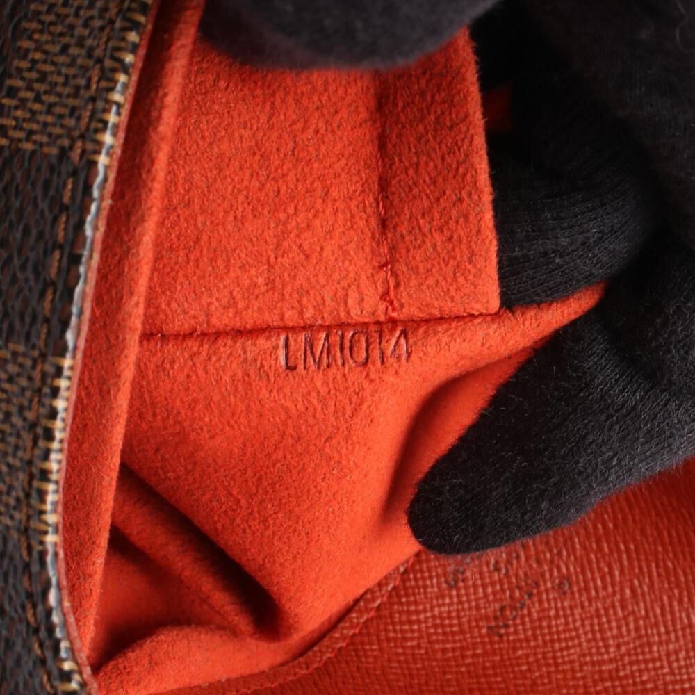 Louis Vuitton Shoulder Bags