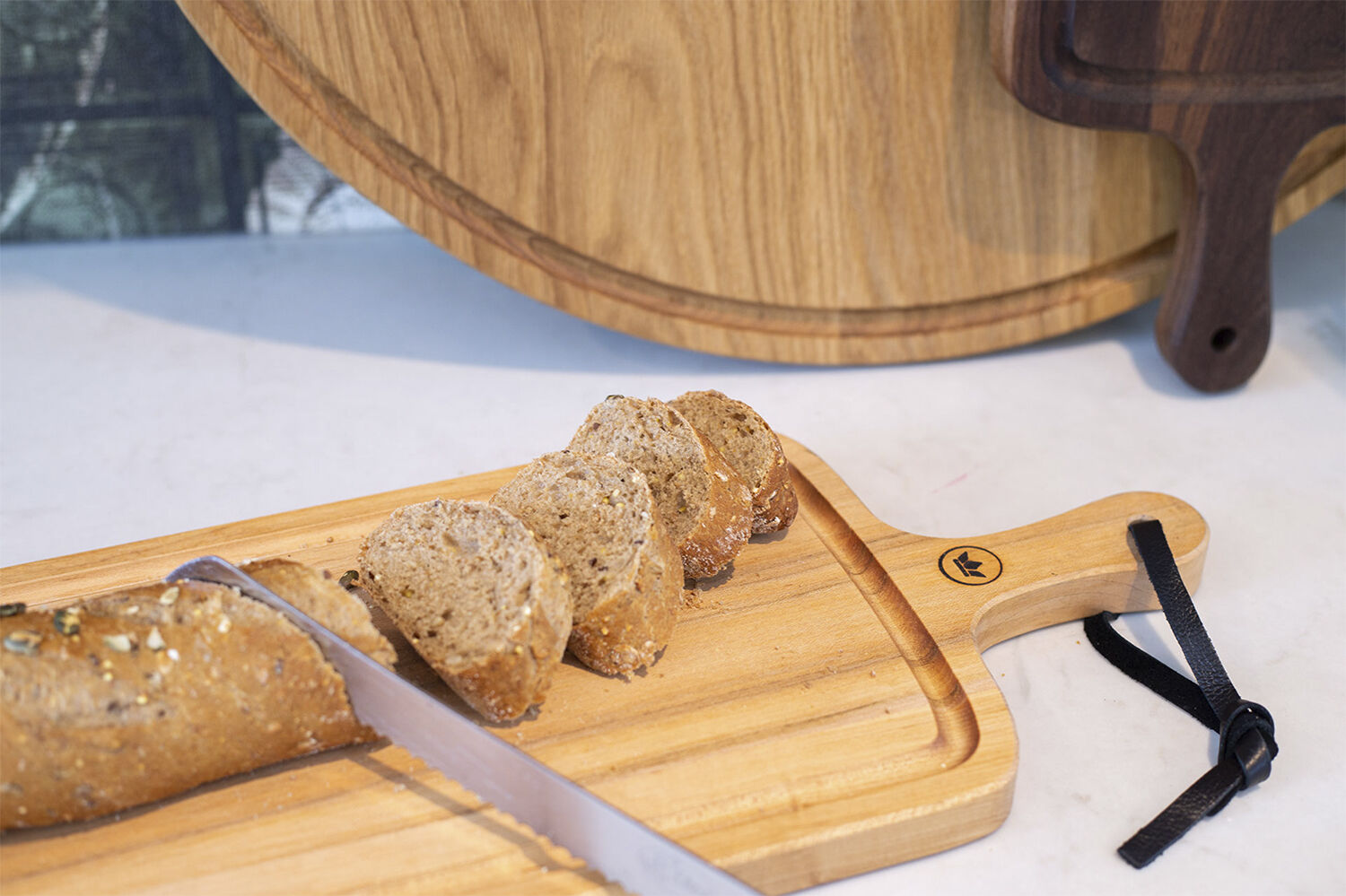 Sk&aelig;rebr&aelig;tter i massiv eg Slim fit