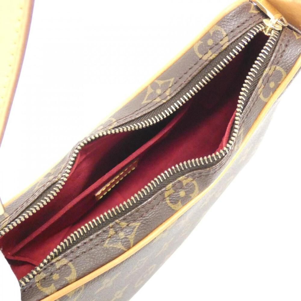 Louis Vuitton Shoulder Bags