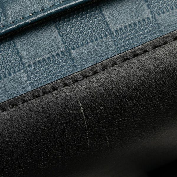 Louis Vuitton District