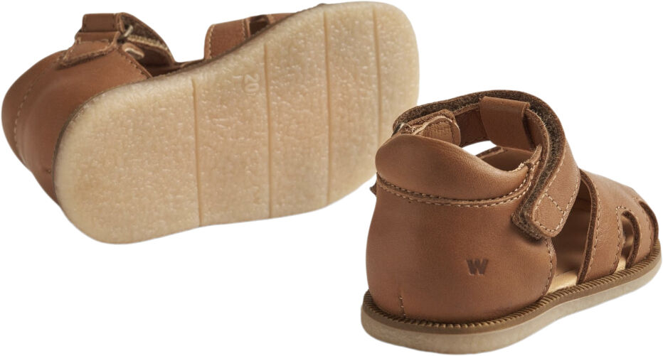 Lowe Sandal