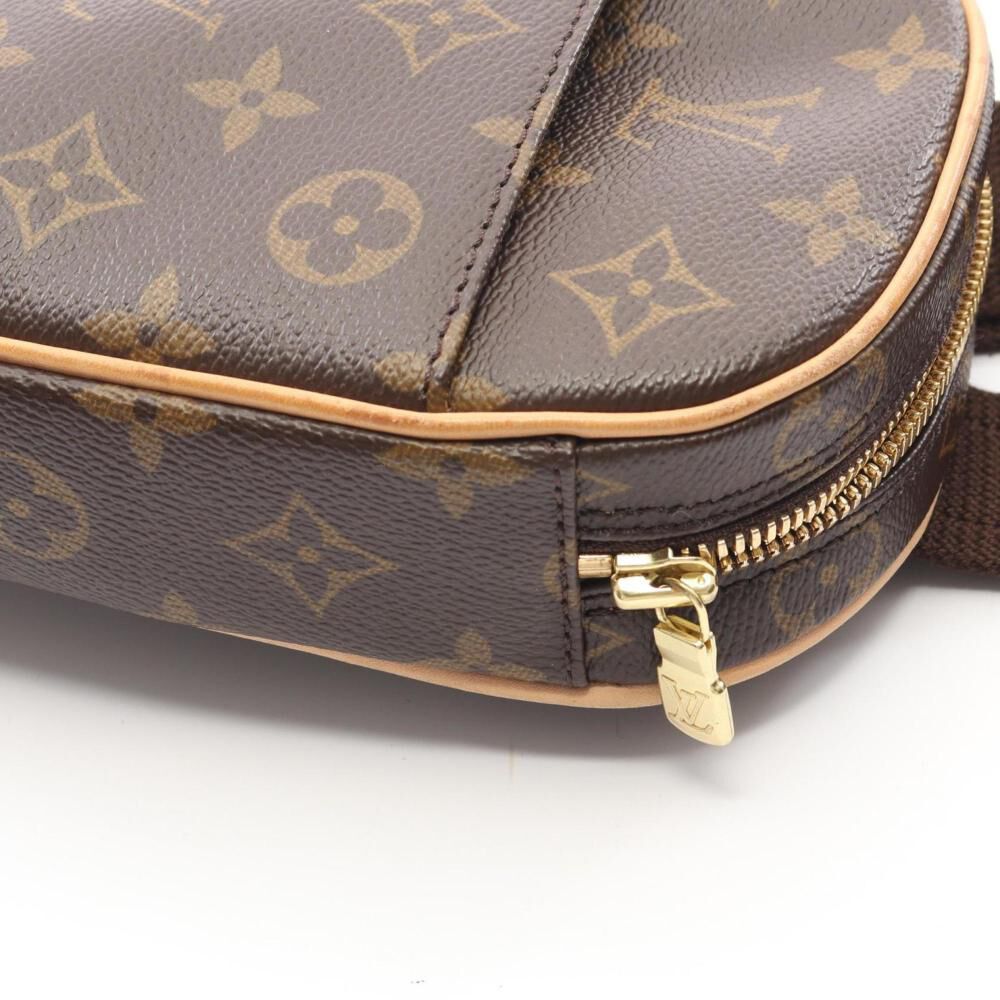 Louis Vuitton Crossbody Bag