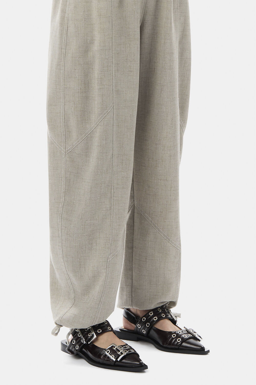 Feminine Buckle Ballerina Naplack