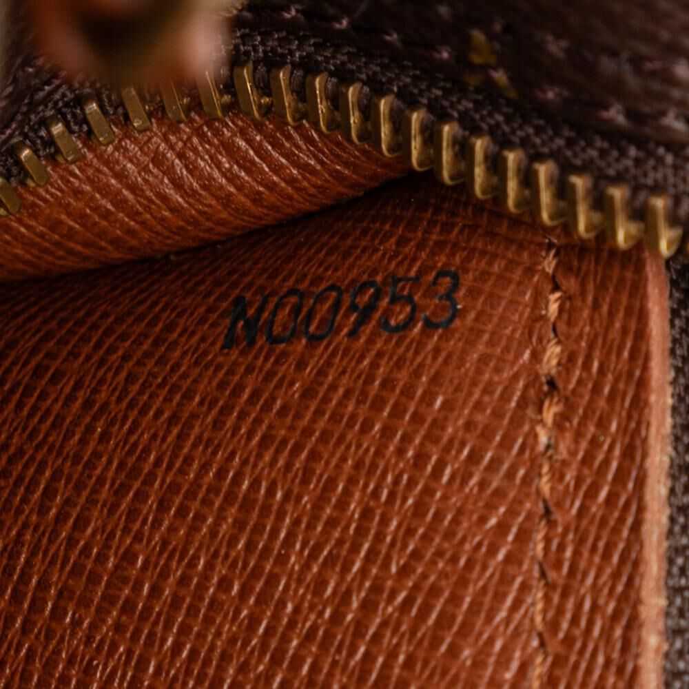 Louis Vuitton Papillon