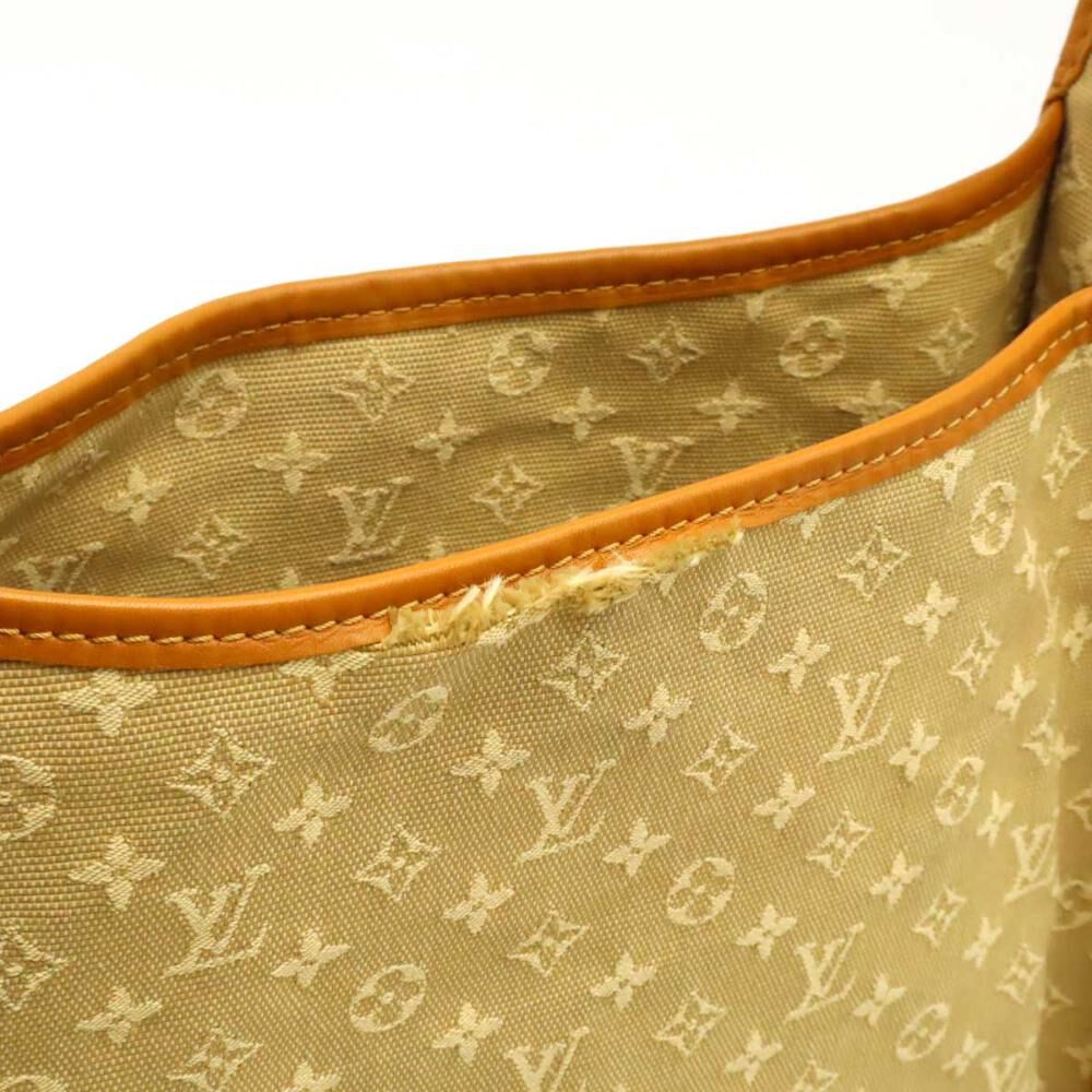 Louis Vuitton Shoulder Bags