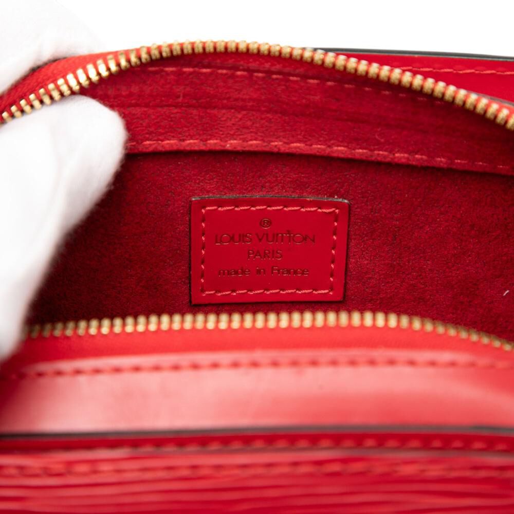 Louis Vuitton Pont Neuf