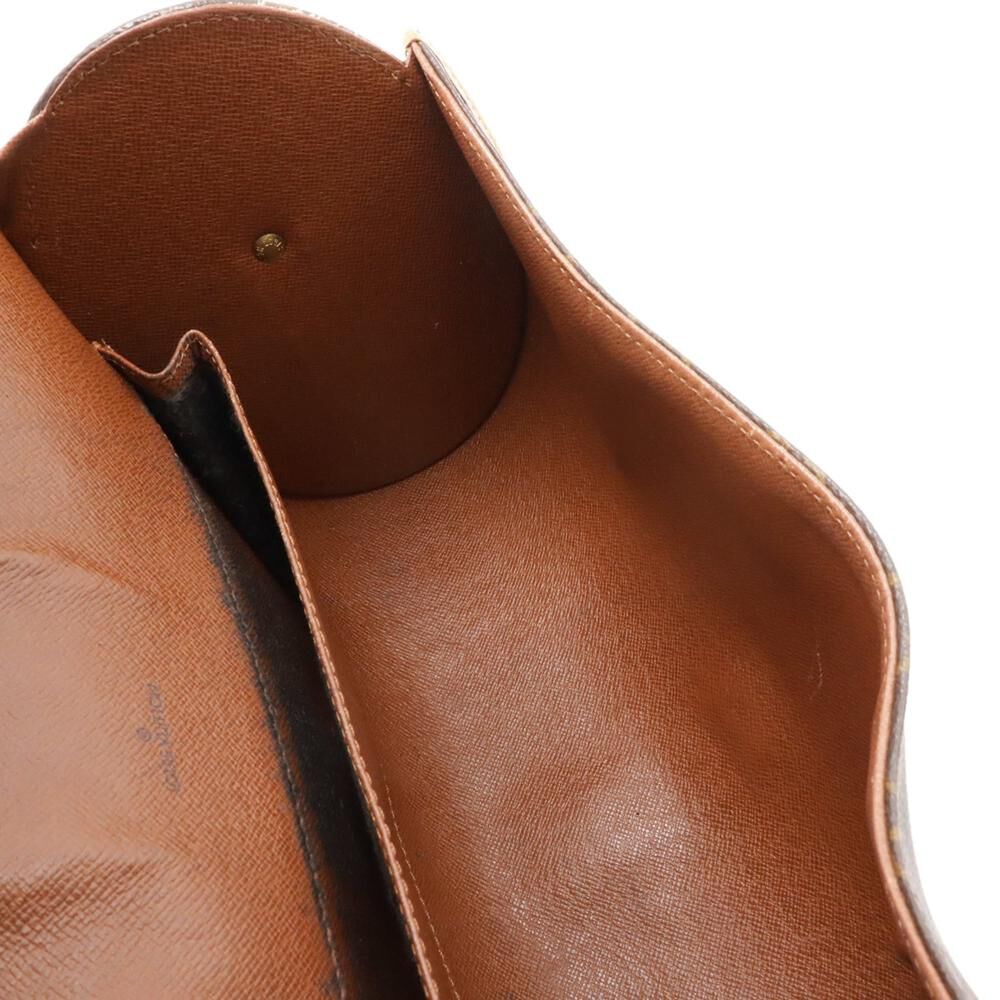 Louis Vuitton Shoulder Bags