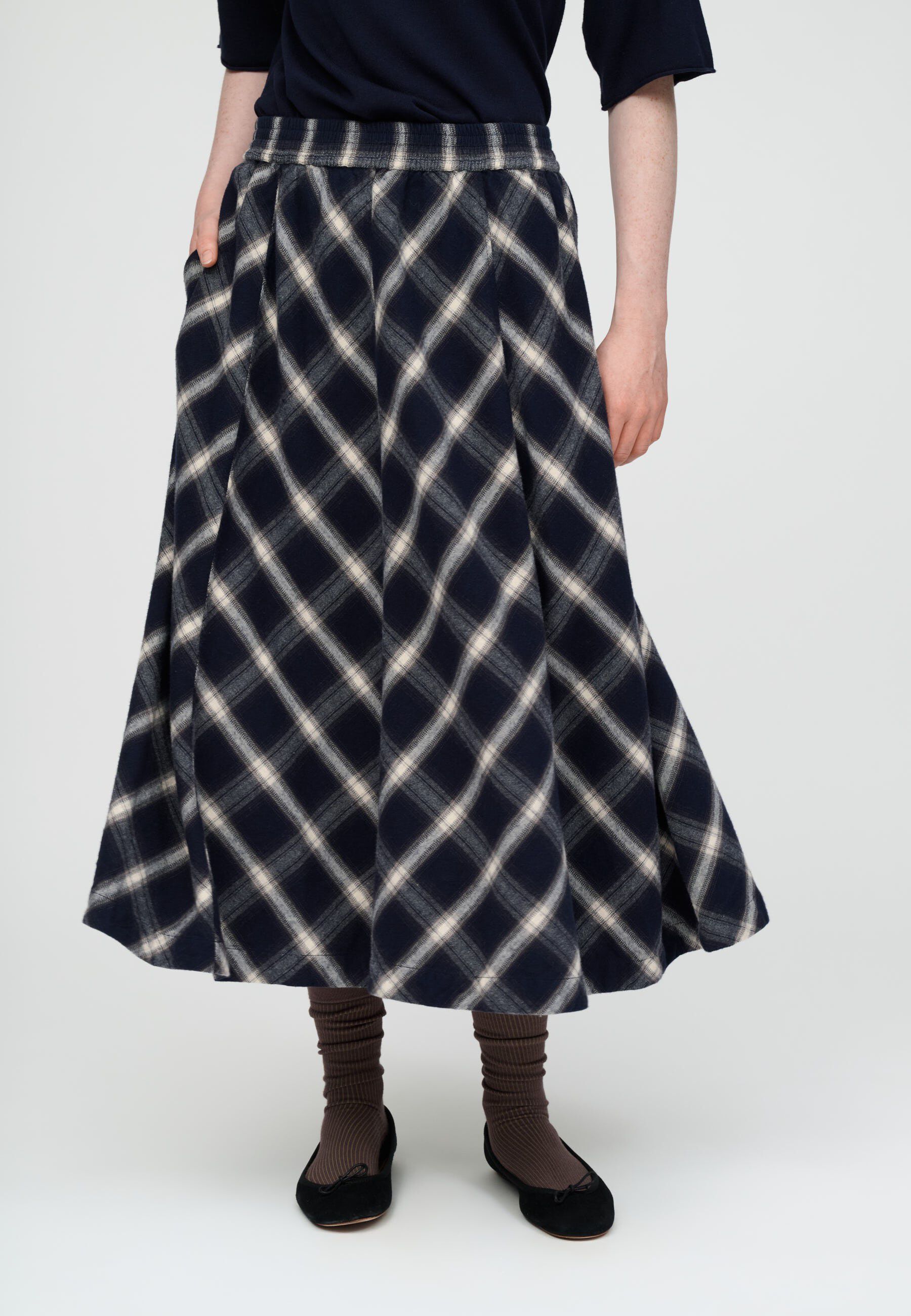 pin skirt check