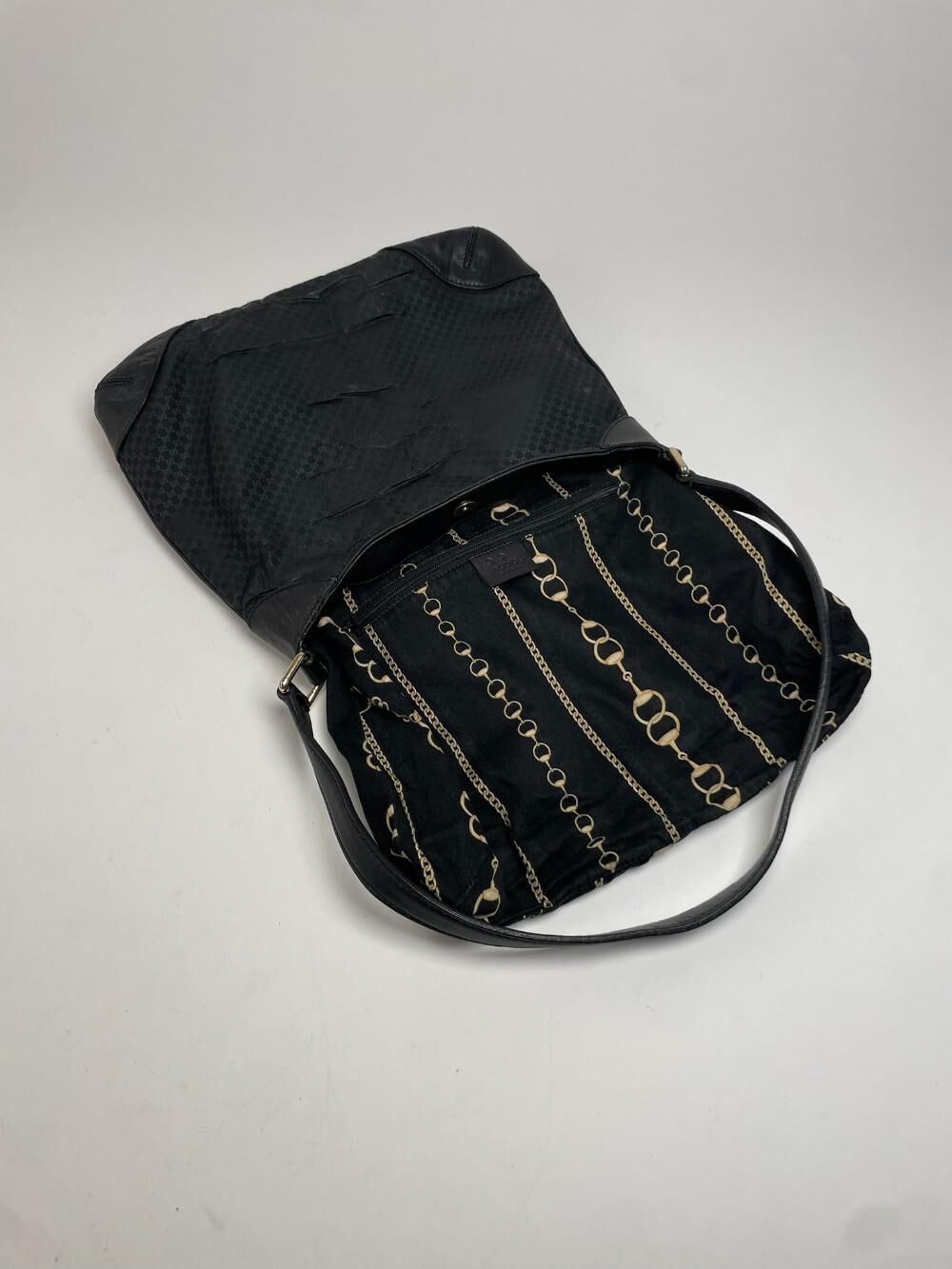 Gucci Shoulder Bag