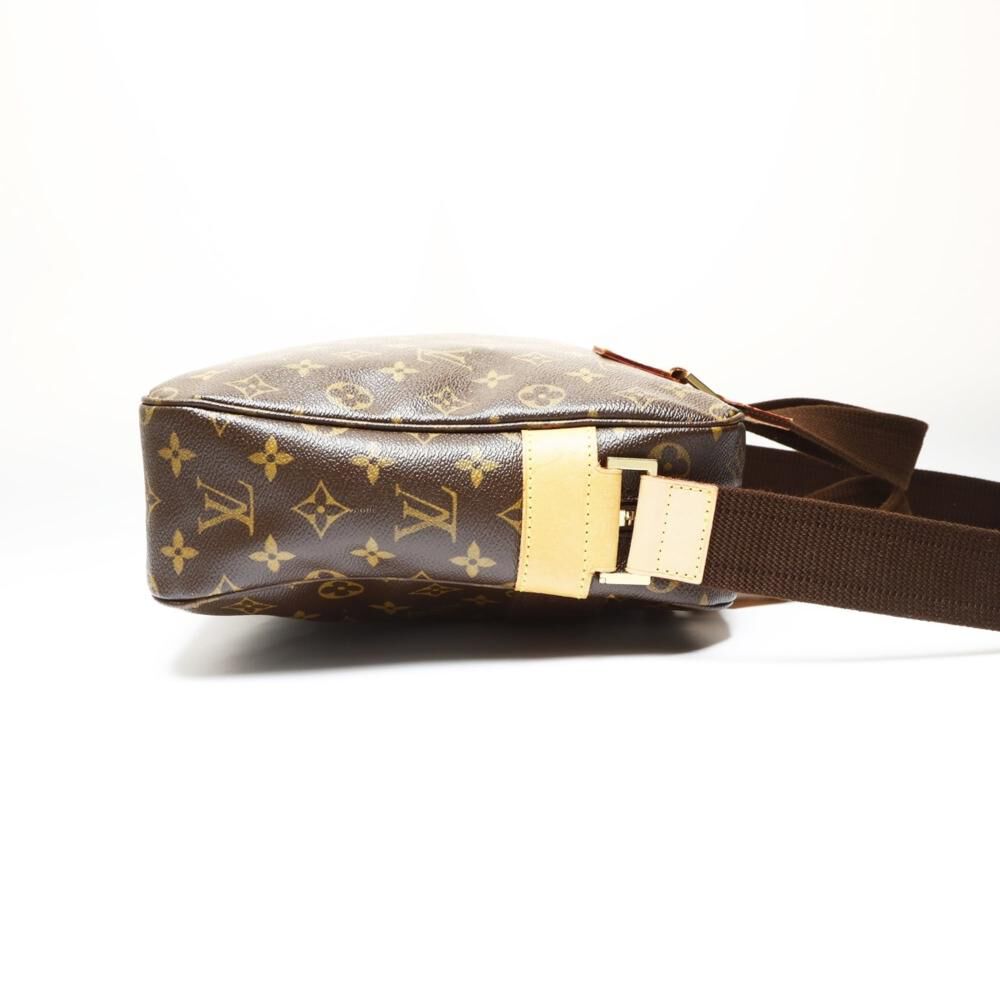 Louis Vuitton Bosphore