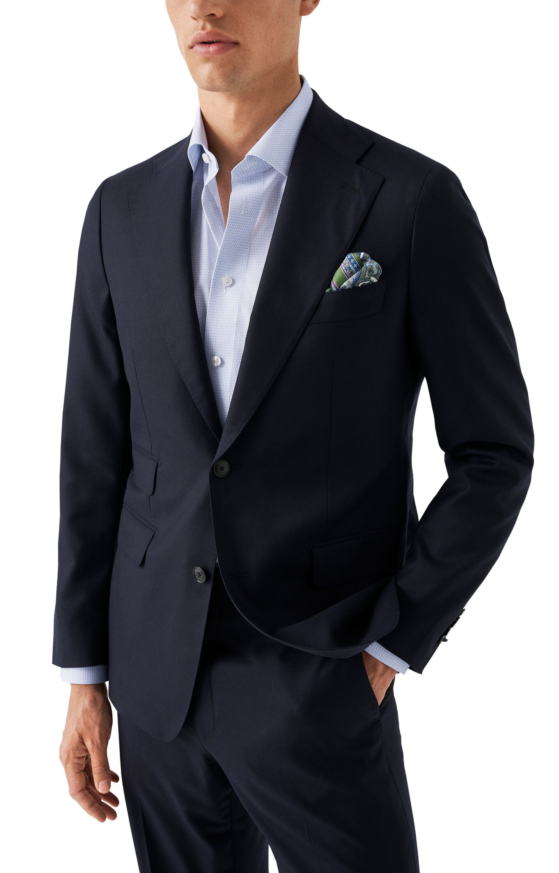 Ljusbl&aring; sm&aring;m&ouml;nstrad skjorta