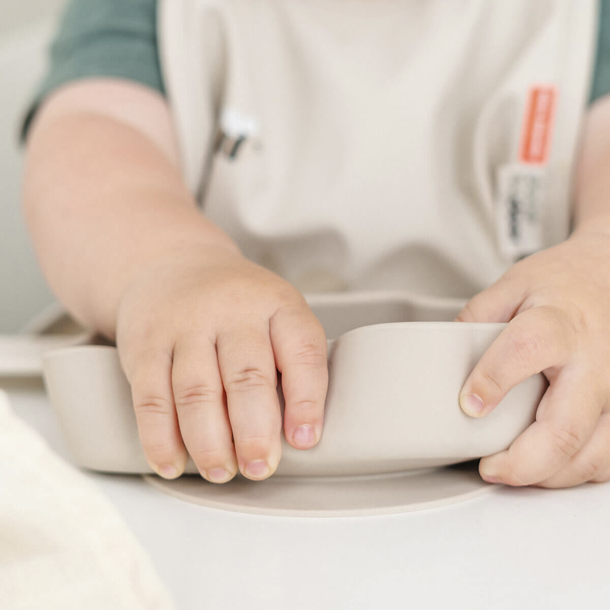 Silikone Stick & Stay sk&aring;l Sheepy Sand