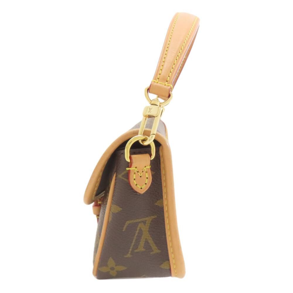 Louis Vuitton Sologne